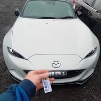 White Mazda MX5 and new remote fob